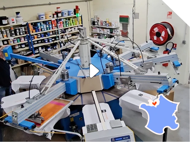 group_1000013833 Vidéo : machine de sérigraphie carrousel en action à l'atelier HM Marquage